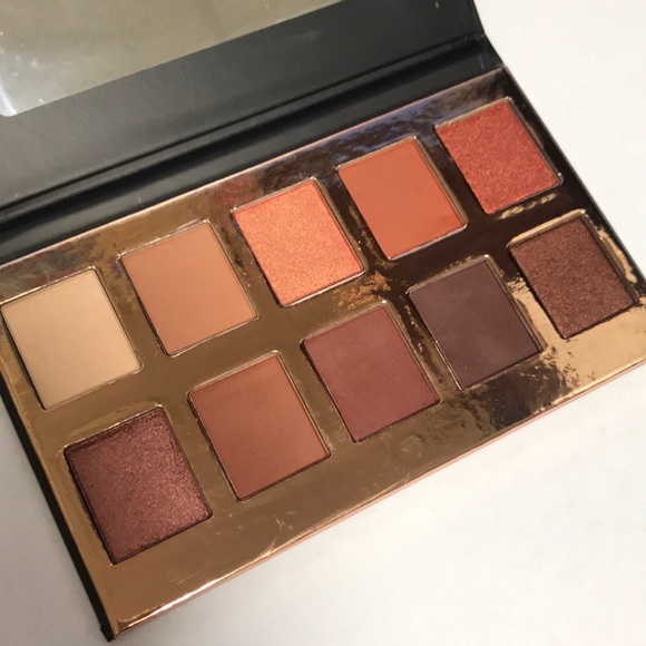 Crown Pro Fuego eyeshadow palette NEW - Picture 3 of 4